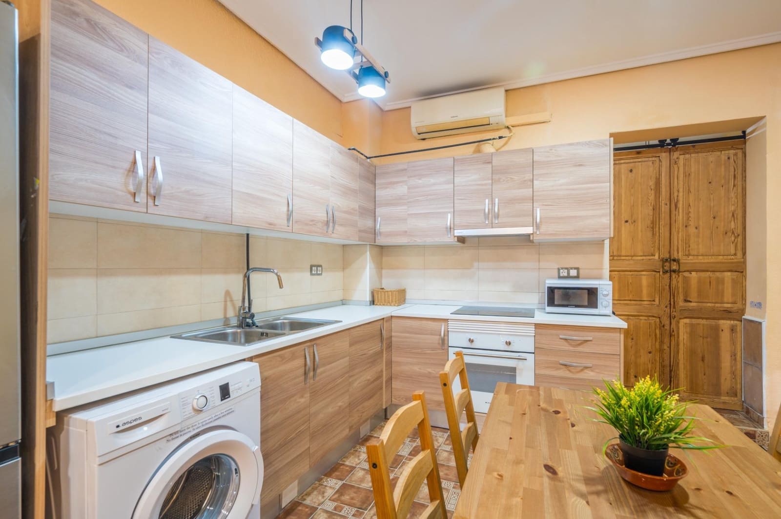1 sovrum Lägenhet till salu i Valencia stad med garage - 350 000 € (Ref: 9892517)
