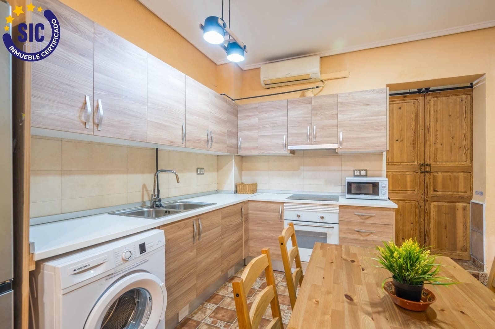1 bedroom Apartment for sale in Valencia city with garage - € 350,000 (Ref: 9892517)