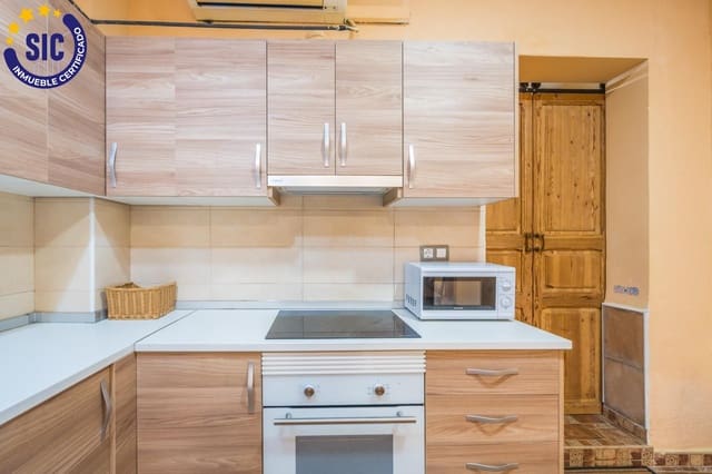 1 bedroom Apartment for sale in Cabanyal-Canyamelar, Valencia city with garage - € 335,000 (Ref: 9892517)
