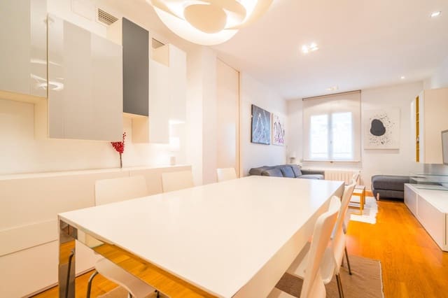 3 bedroom Flat for sale in Sant Francesc, Valencia city - € 490,000 (Ref: 9896197)