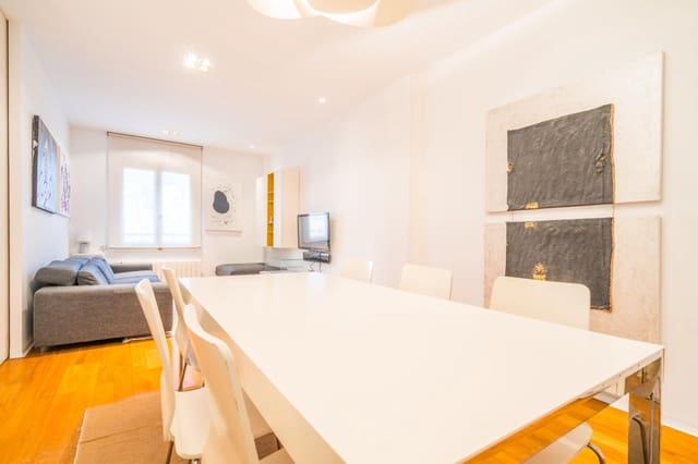 3 bedroom Flat for sale in Sant Francesc, Valencia city - € 490,000 (Ref: 9896197)