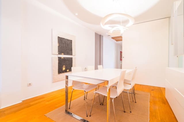 3 bedroom Flat for sale in Sant Francesc, Valencia city - € 490,000 (Ref: 9896197)