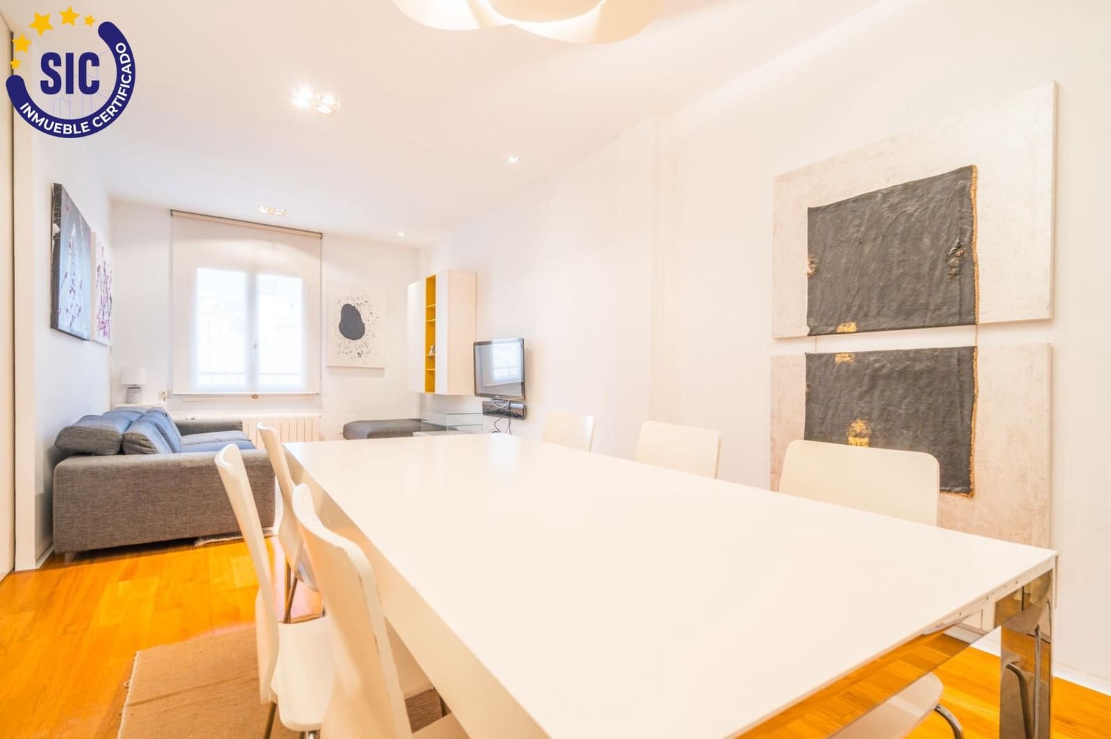 3 bedroom Flat for sale in Valencia city - € 490,000 (Ref: 9896197)