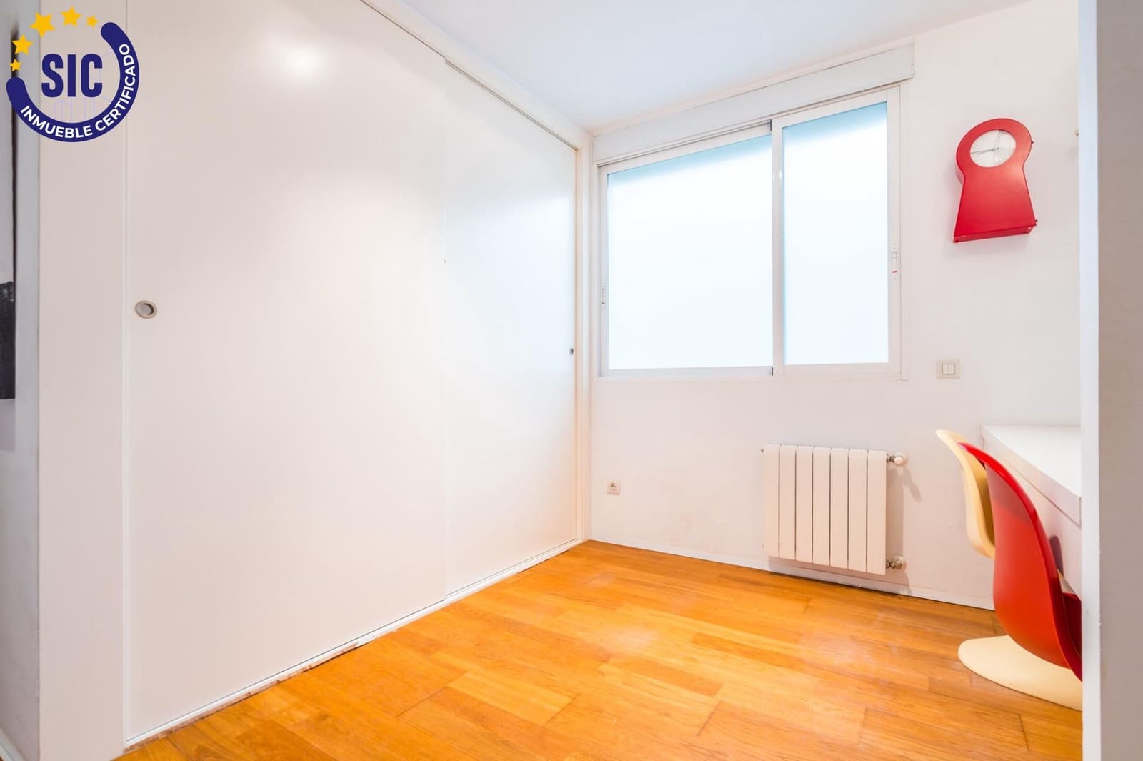 3 bedroom Flat for sale in Valencia city - € 490,000 (Ref: 9896197)