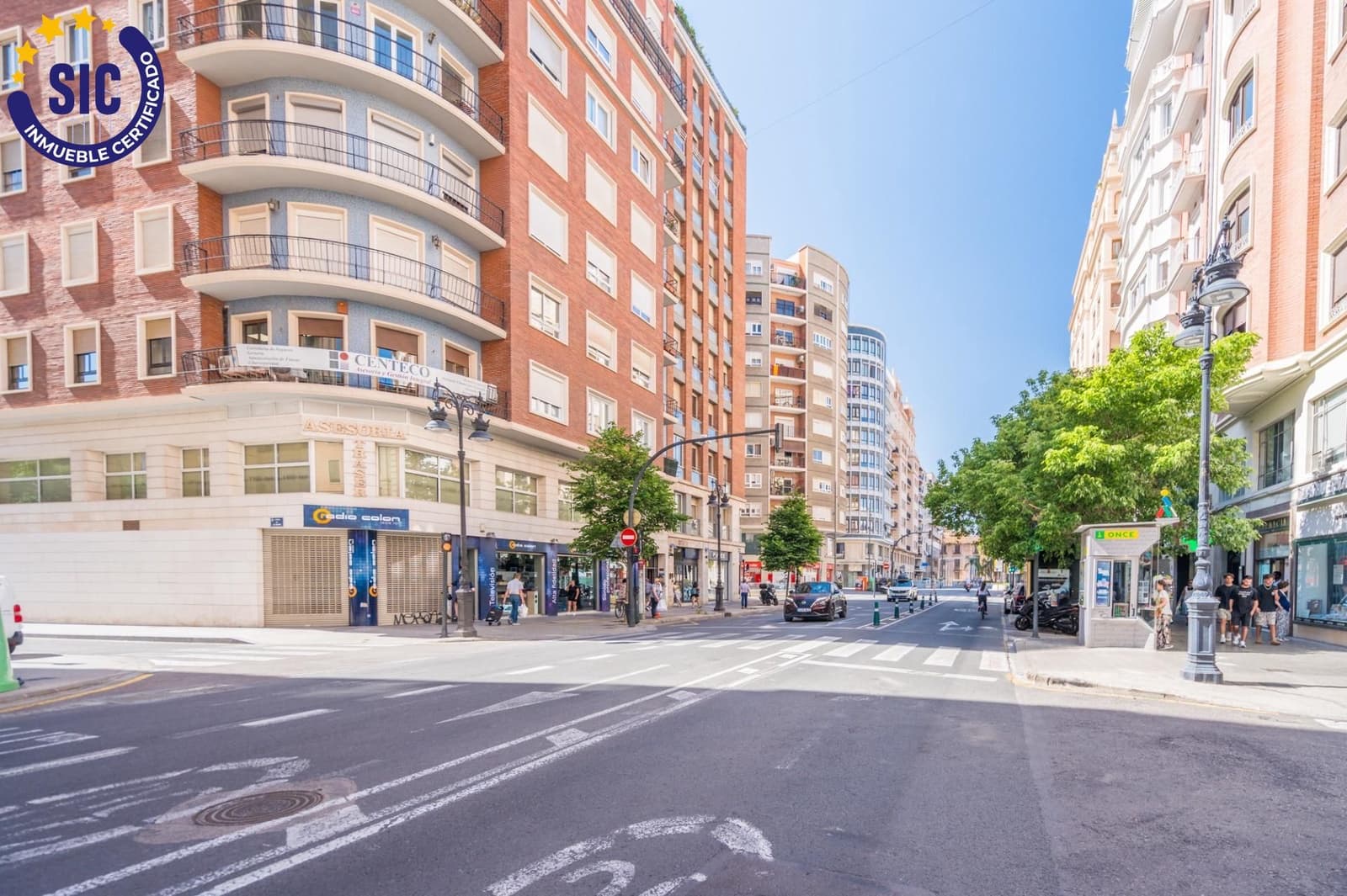 3 bedroom Flat for sale in Valencia city - € 490,000 (Ref: 9896197)