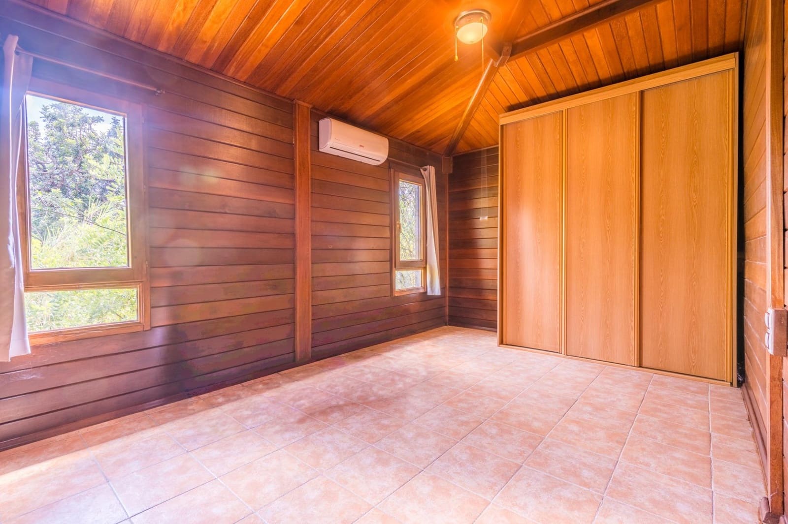 Chalet de 2 habitaciones en Torrent en venta con garaje - 399.000 € (Ref: 9898967)