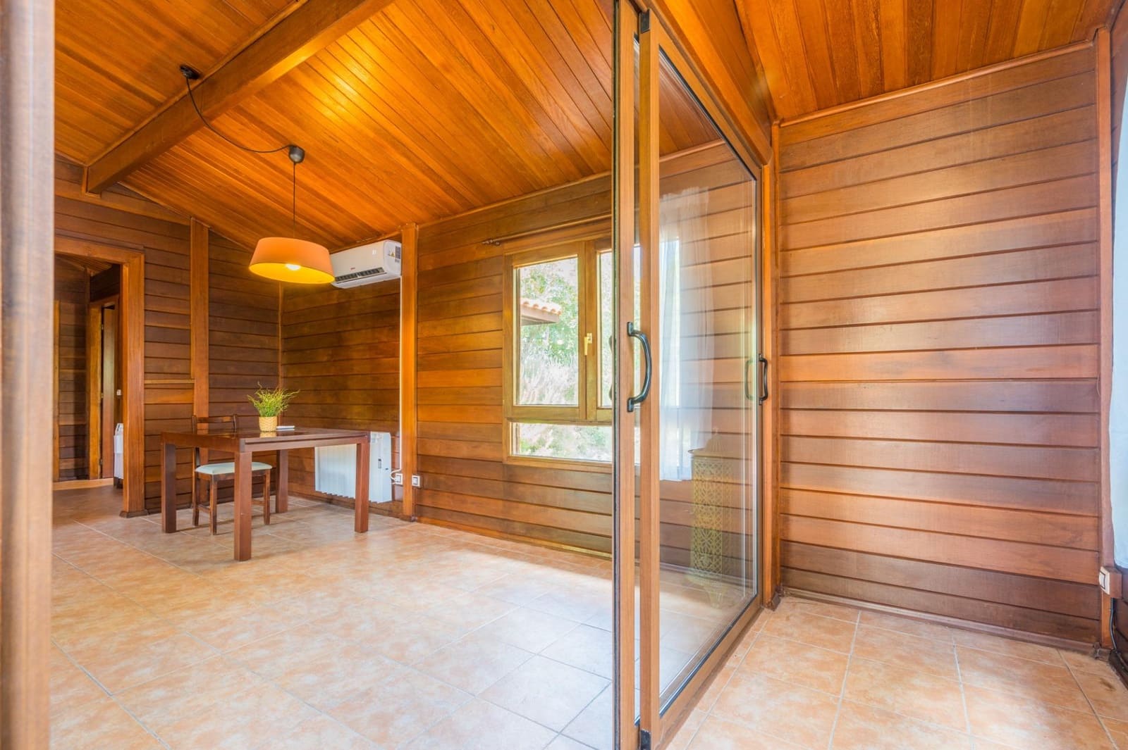 Chalet de 2 habitaciones en Torrent en venta con garaje - 399.000 € (Ref: 9898967)