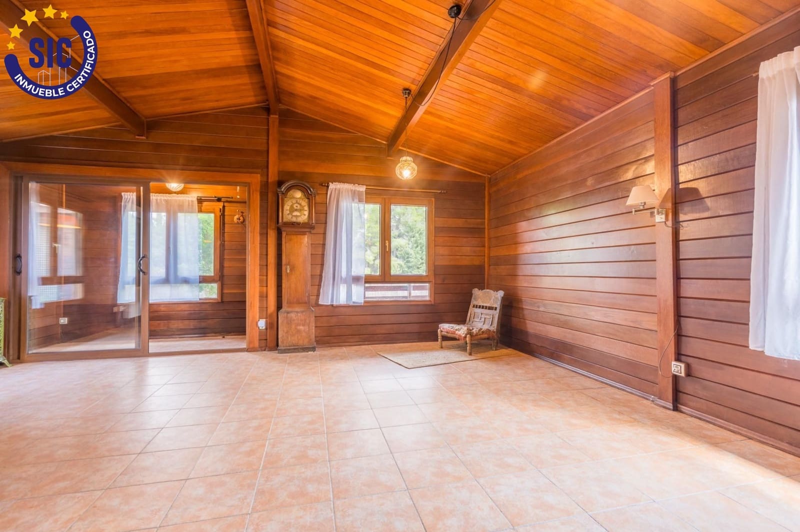 2 bedroom Villa for sale in Torrent with garage - € 399,000 (Ref: 9898967)