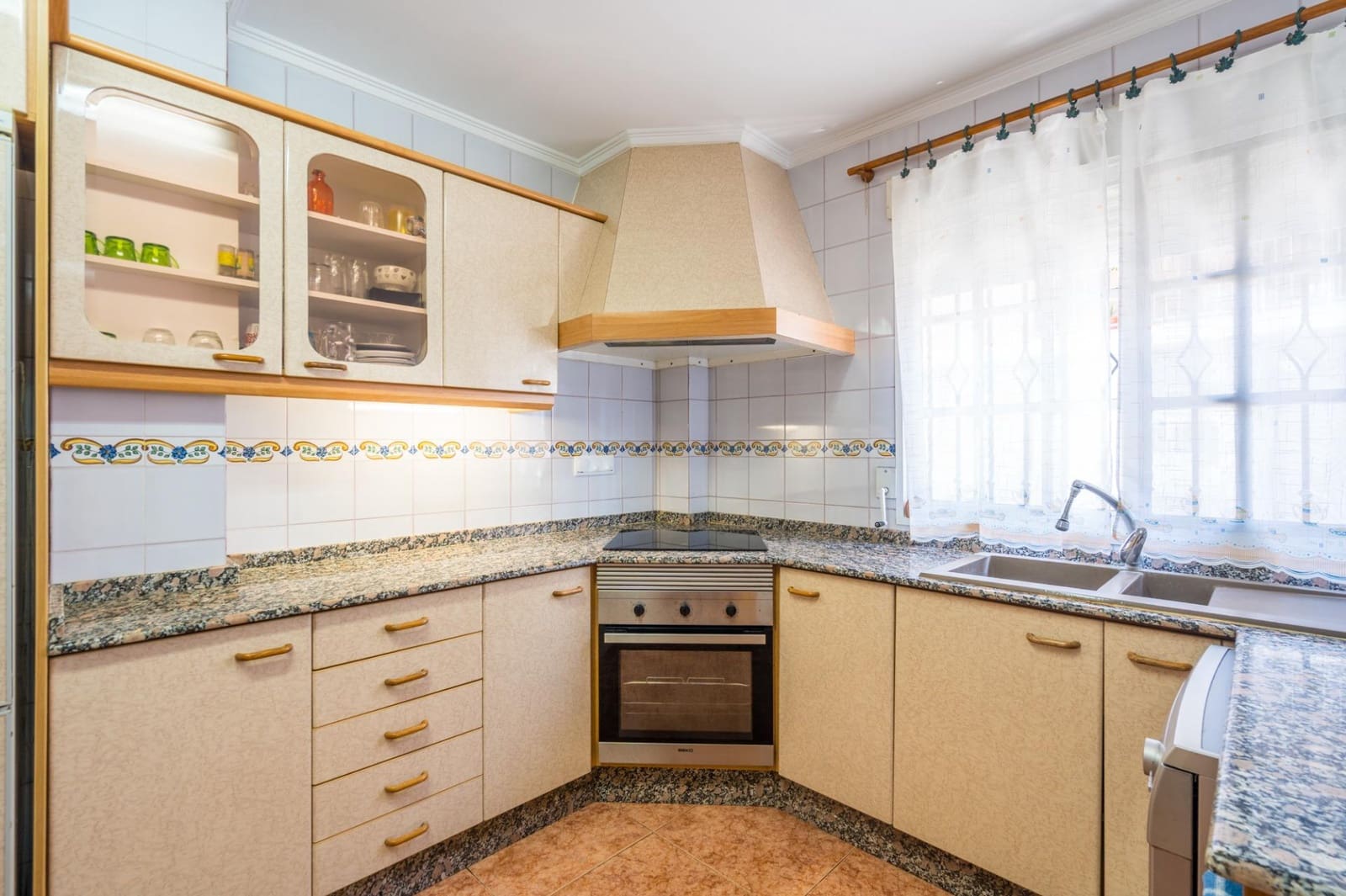 4 chambre Villa/Maison Mitoyenne à vendre à Casinos - 190 000 € (Ref: 9908132)