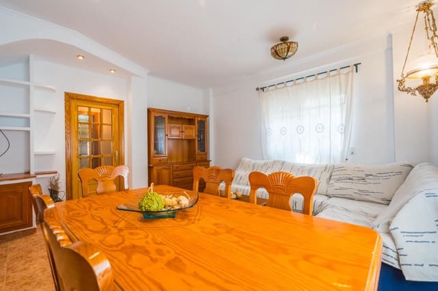 4 chambre Villa/Maison Mitoyenne à vendre à Casinos - 190 000 € (Ref: 9908132)