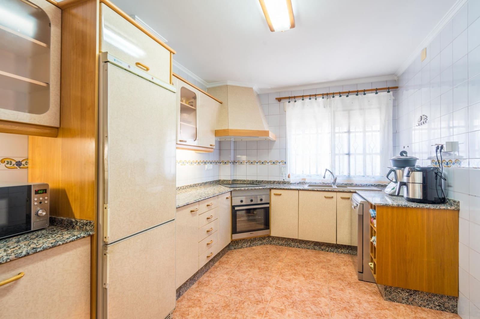 4 chambre Villa/Maison Mitoyenne à vendre à Casinos - 190 000 € (Ref: 9908132)