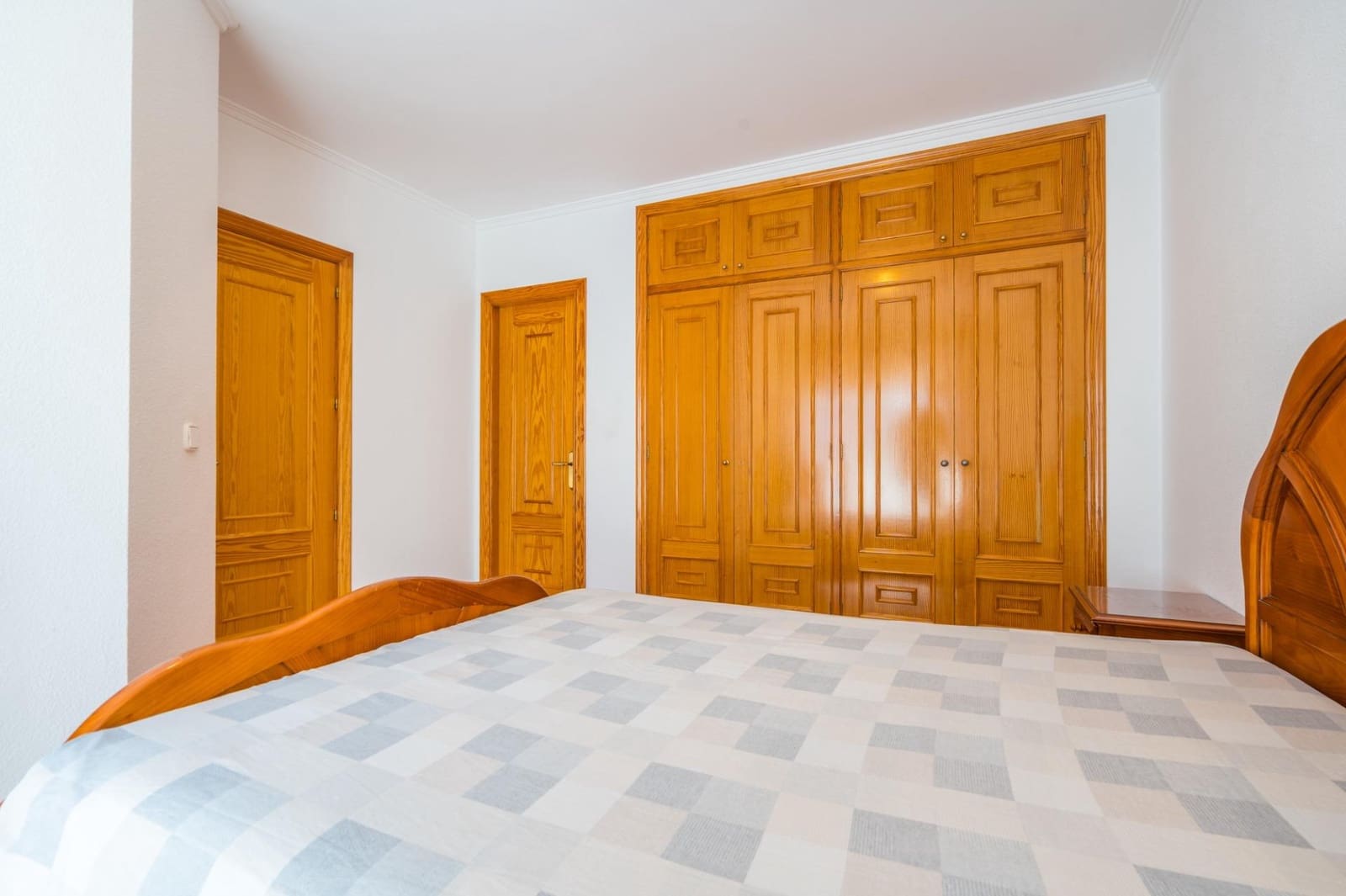 4 chambre Villa/Maison Mitoyenne à vendre à Casinos - 190 000 € (Ref: 9908132)