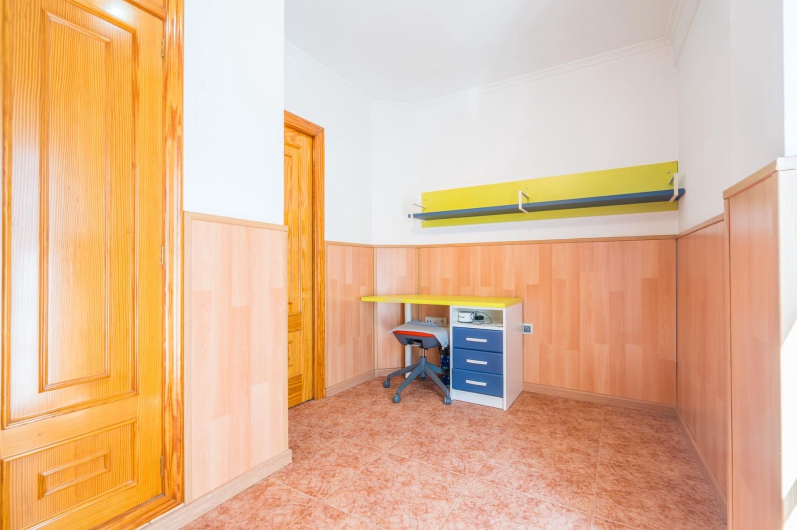 4 chambre Villa/Maison Mitoyenne à vendre à Casinos - 190 000 € (Ref: 9908132)