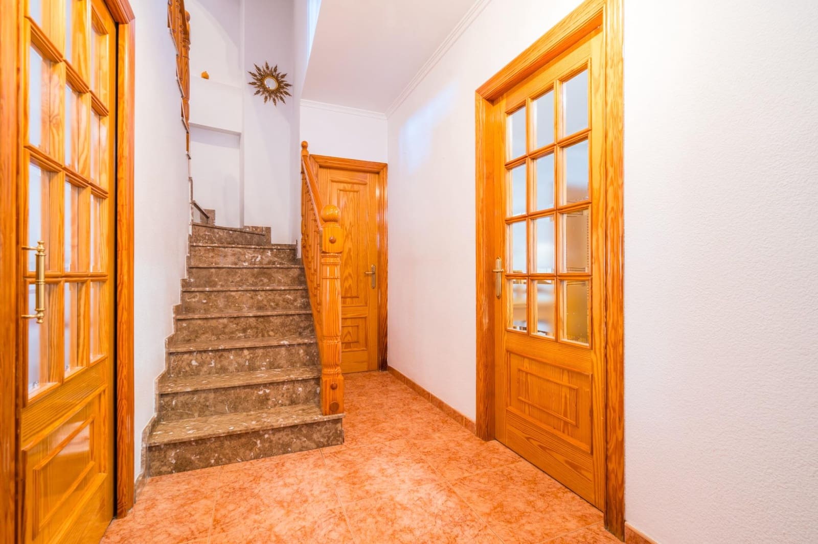 4 chambre Villa/Maison Mitoyenne à vendre à Casinos - 190 000 € (Ref: 9908132)