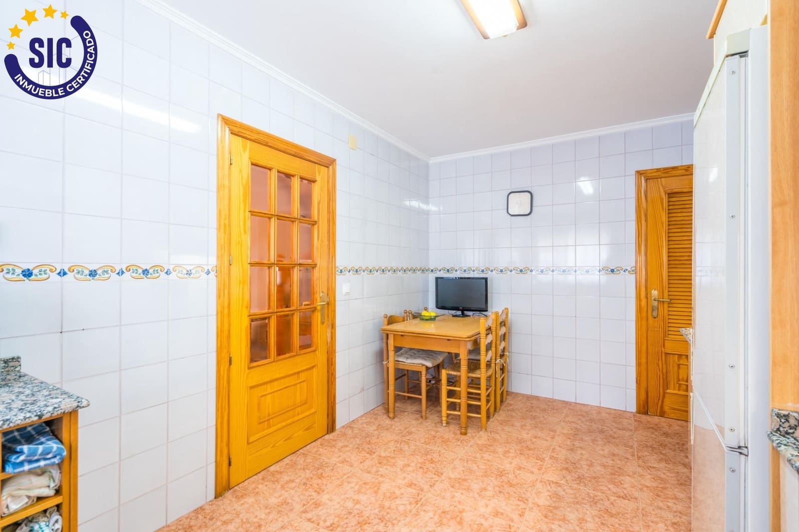 4 bedroom Terraced Villa for sale in Casinos - € 190,000 (Ref: 9908132)