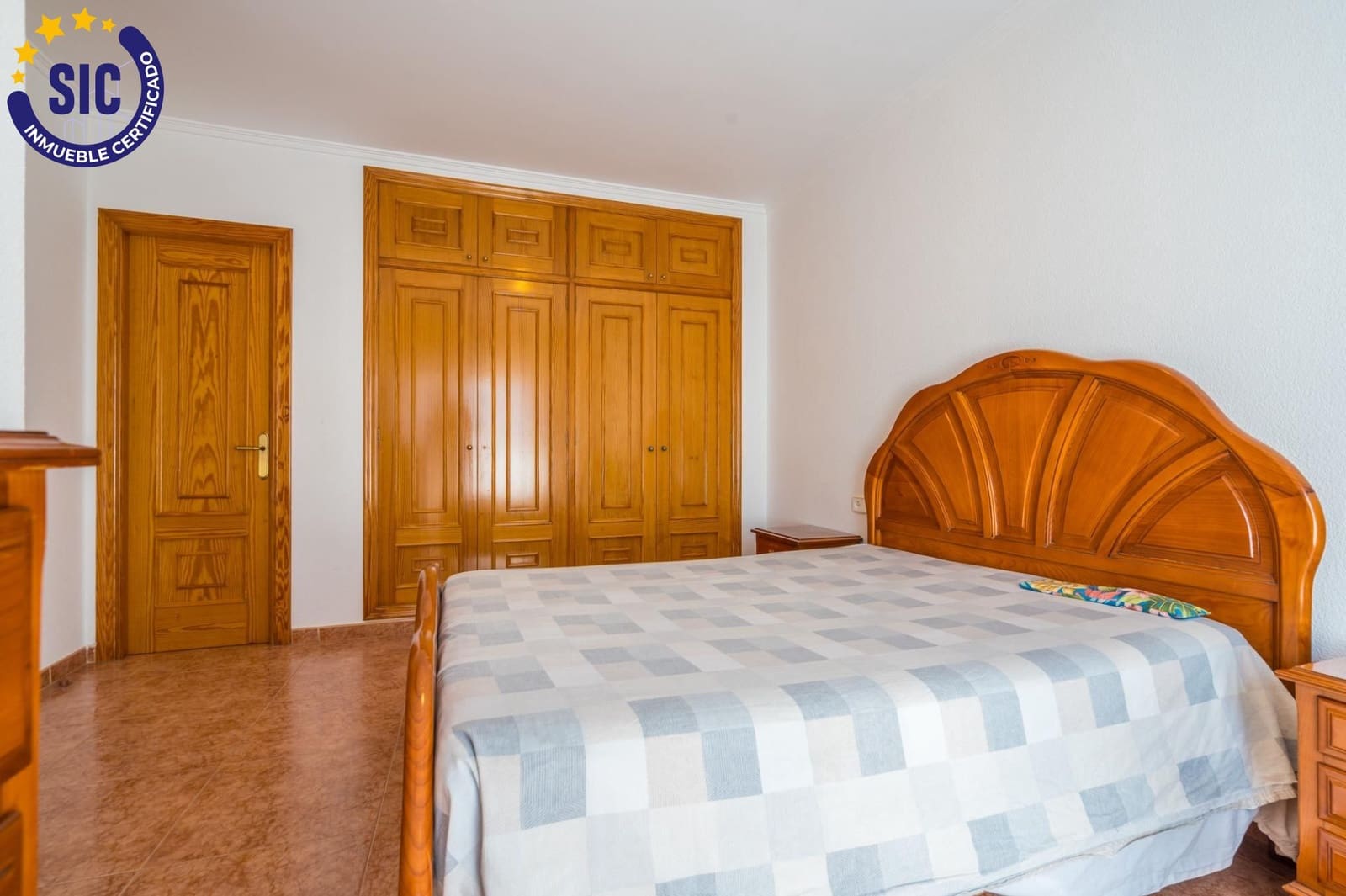 4 bedroom Terraced Villa for sale in Casinos - € 190,000 (Ref: 9908132)