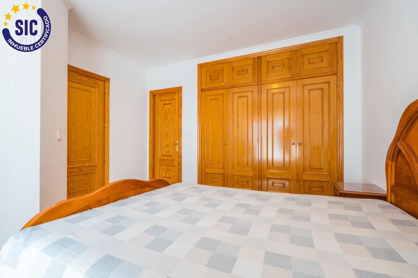 4 bedroom Terraced Villa for sale in Casinos - € 190,000 (Ref: 9908132)