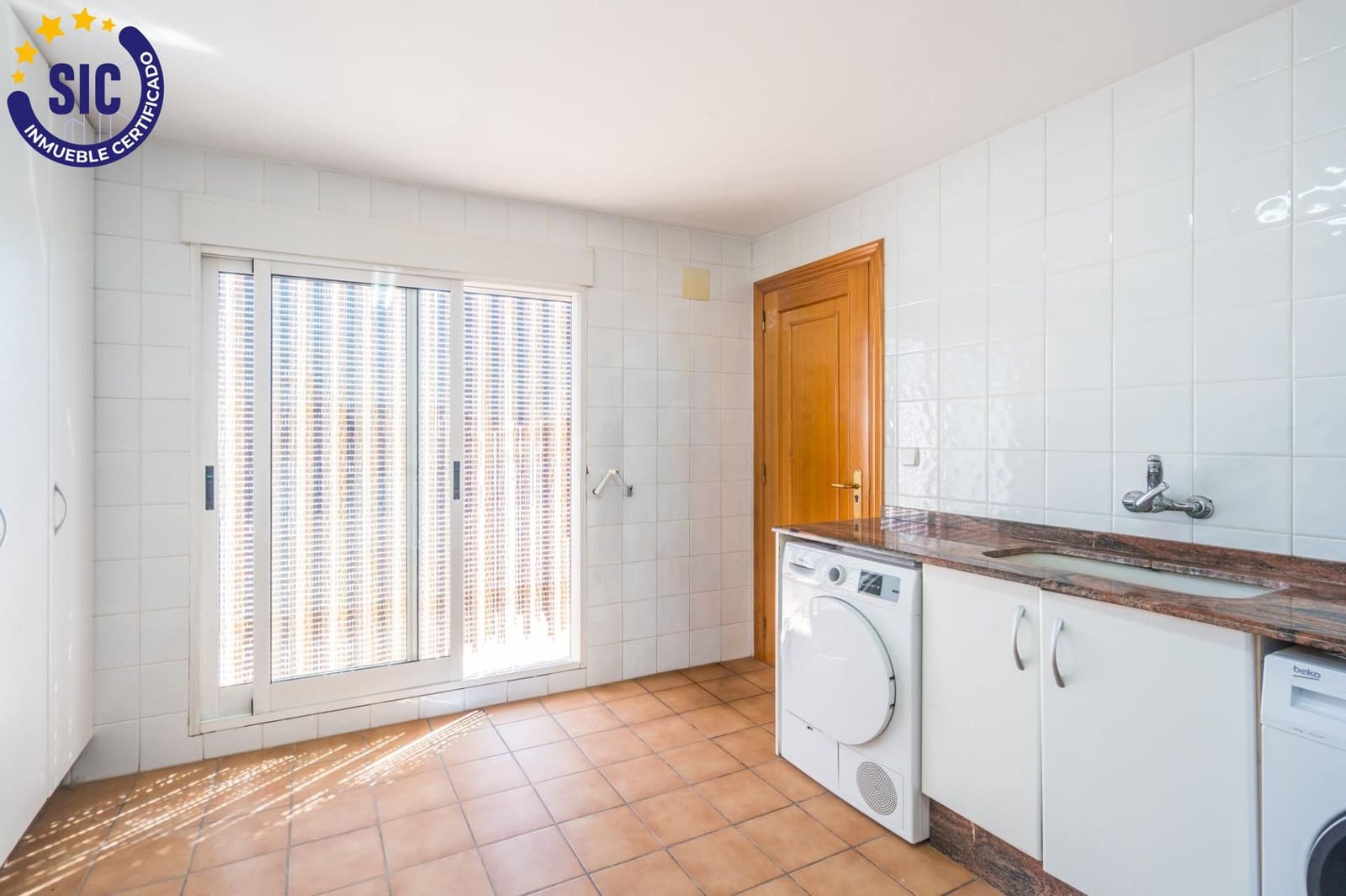 4 bedroom Terraced Villa for sale in Casinos - € 190,000 (Ref: 9908132)