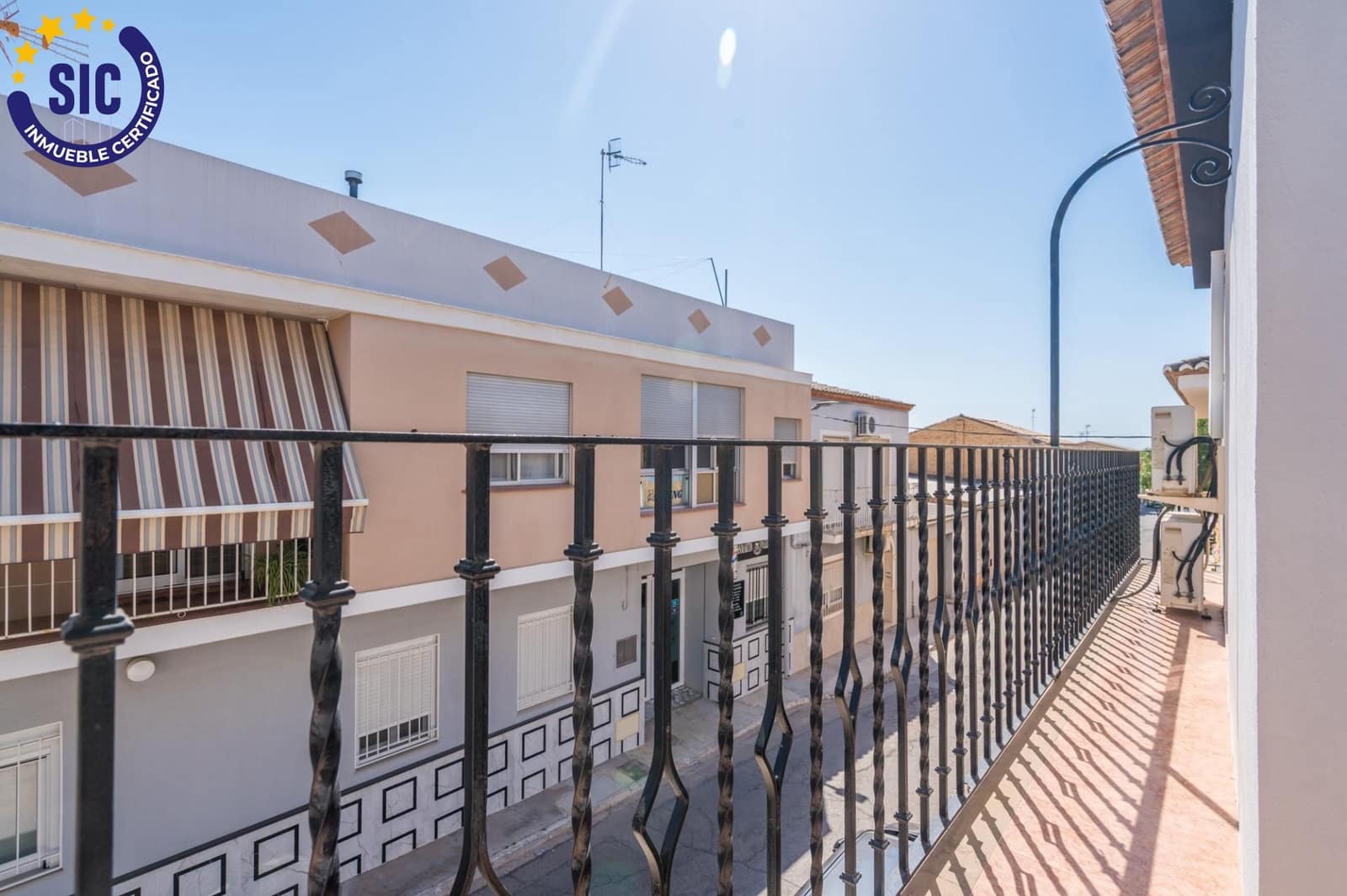 4 bedroom Terraced Villa for sale in Casinos - € 190,000 (Ref: 9908132)