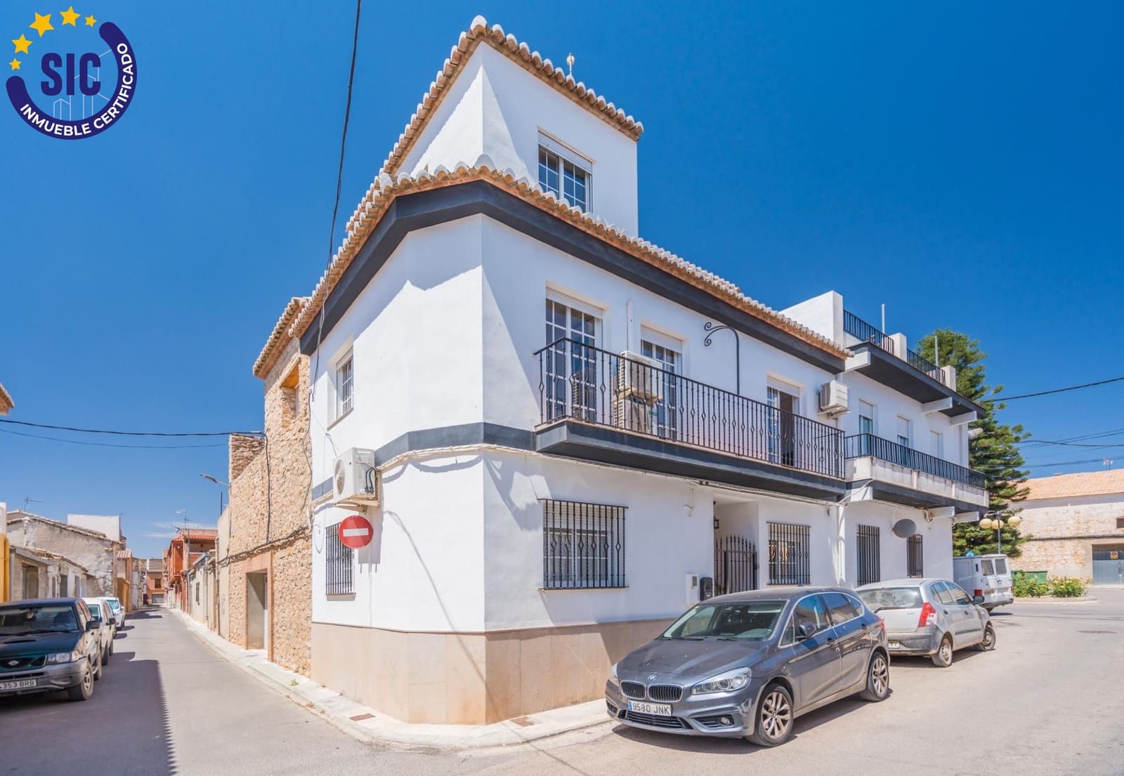 4 bedroom Terraced Villa for sale in Casinos - € 190,000 (Ref: 9908132)