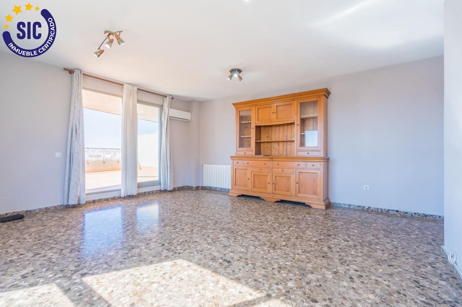 4 soveværelse Penthouse til salg i Mislata med swimmingpool garage - € 525.000 (Ref: 9908133)