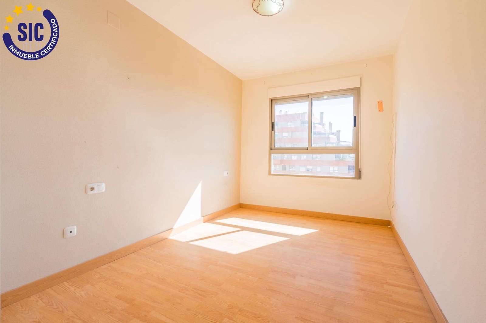4 soveværelse Penthouse til salg i Mislata med swimmingpool garage - € 525.000 (Ref: 9908133)