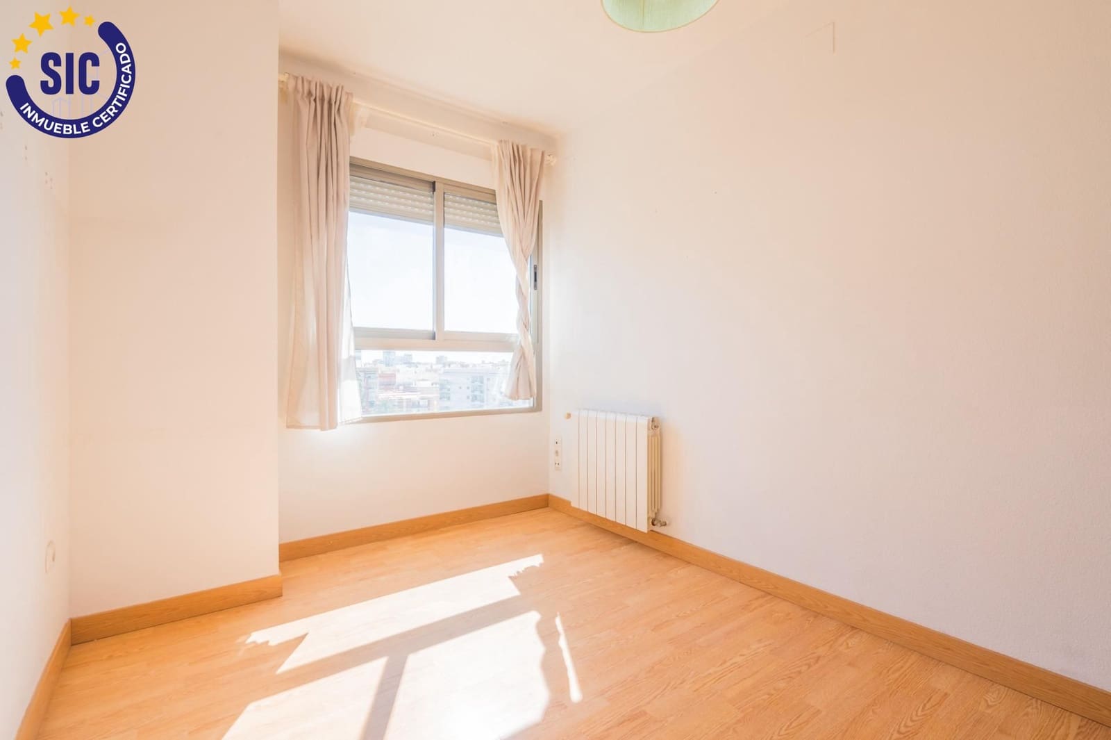 4 soveværelse Penthouse til salg i Mislata med swimmingpool garage - € 525.000 (Ref: 9908133)
