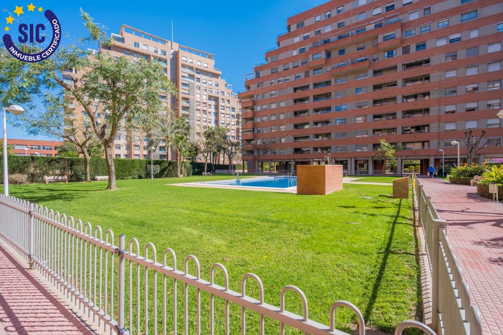 4 soveværelse Penthouse til salg i Mislata med swimmingpool garage - € 525.000 (Ref: 9908133)