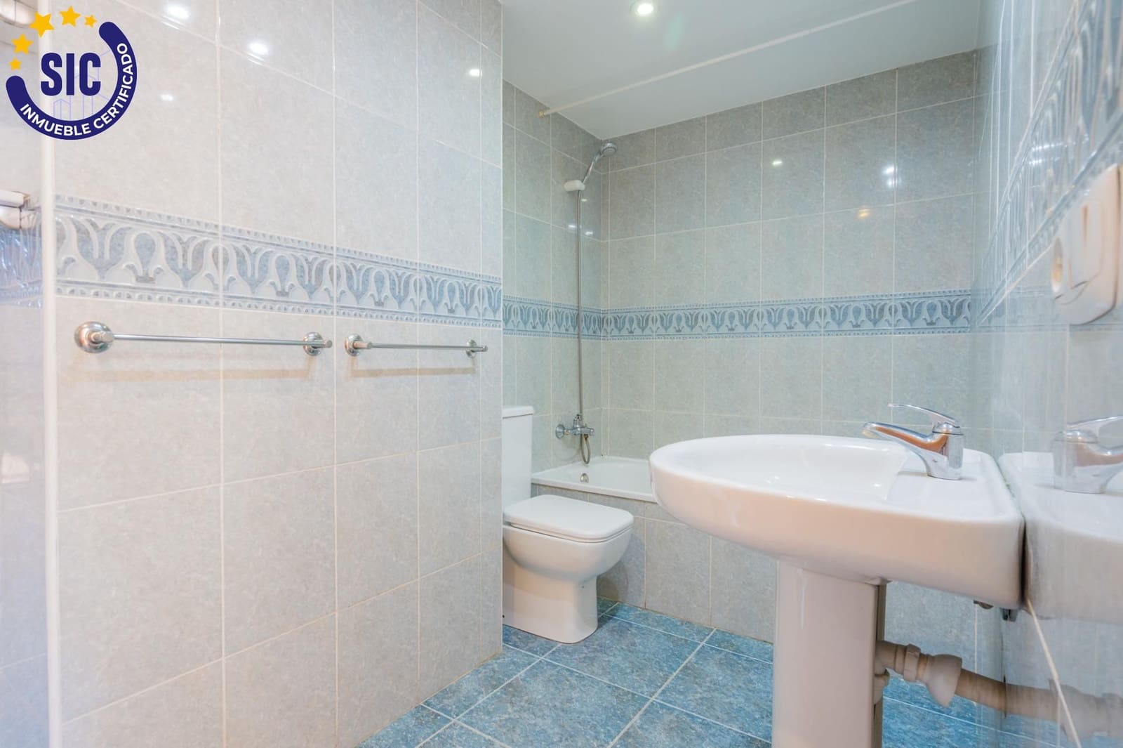 4 bedroom Penthouse for sale in Mislata with pool garage - € 525,000 (Ref: 9908133)