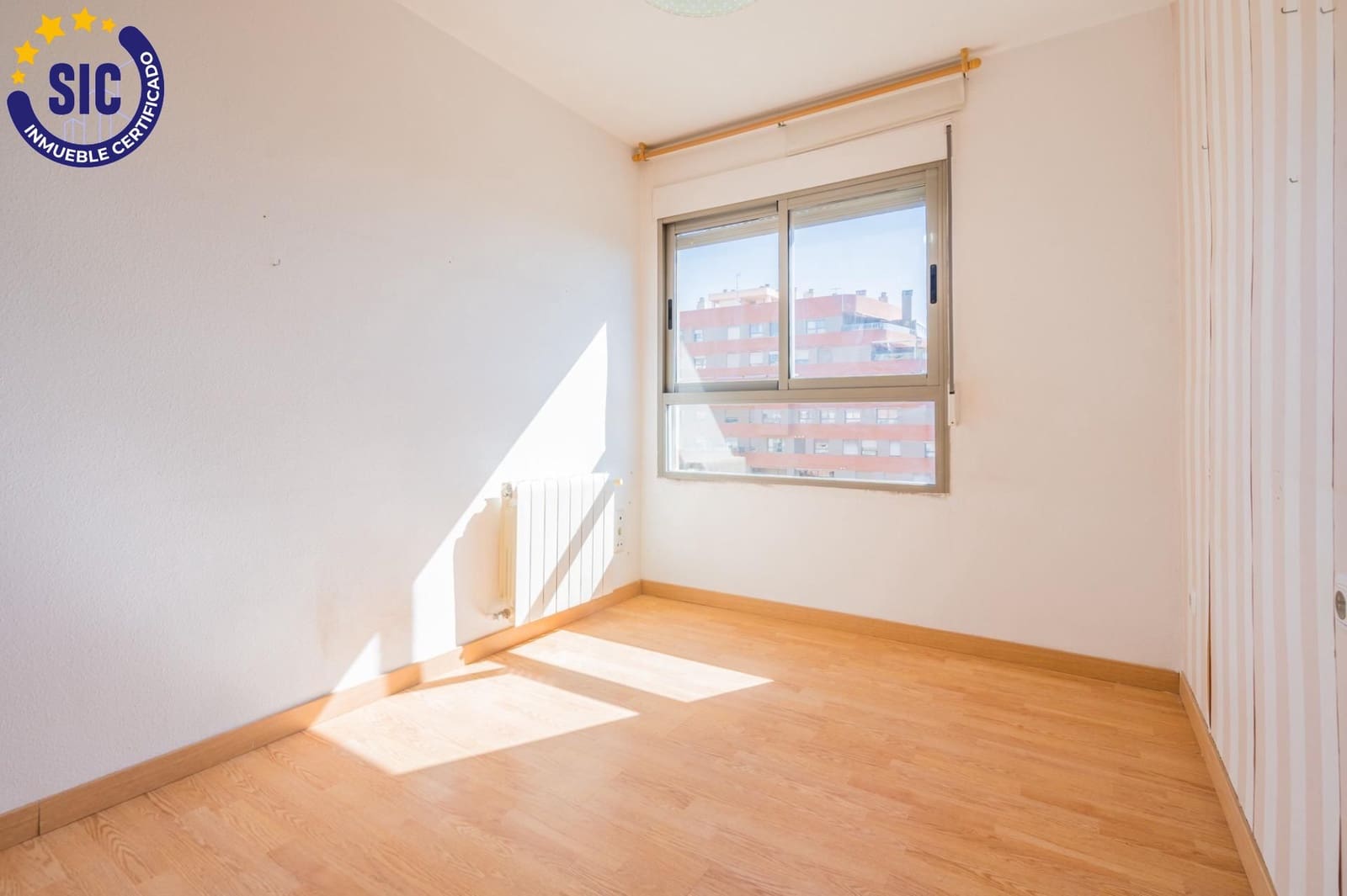 4 bedroom Penthouse for sale in Mislata with pool garage - € 525,000 (Ref: 9908133)