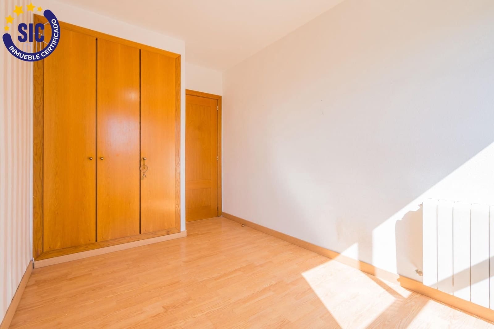 4 bedroom Penthouse for sale in Mislata with pool garage - € 525,000 (Ref: 9908133)