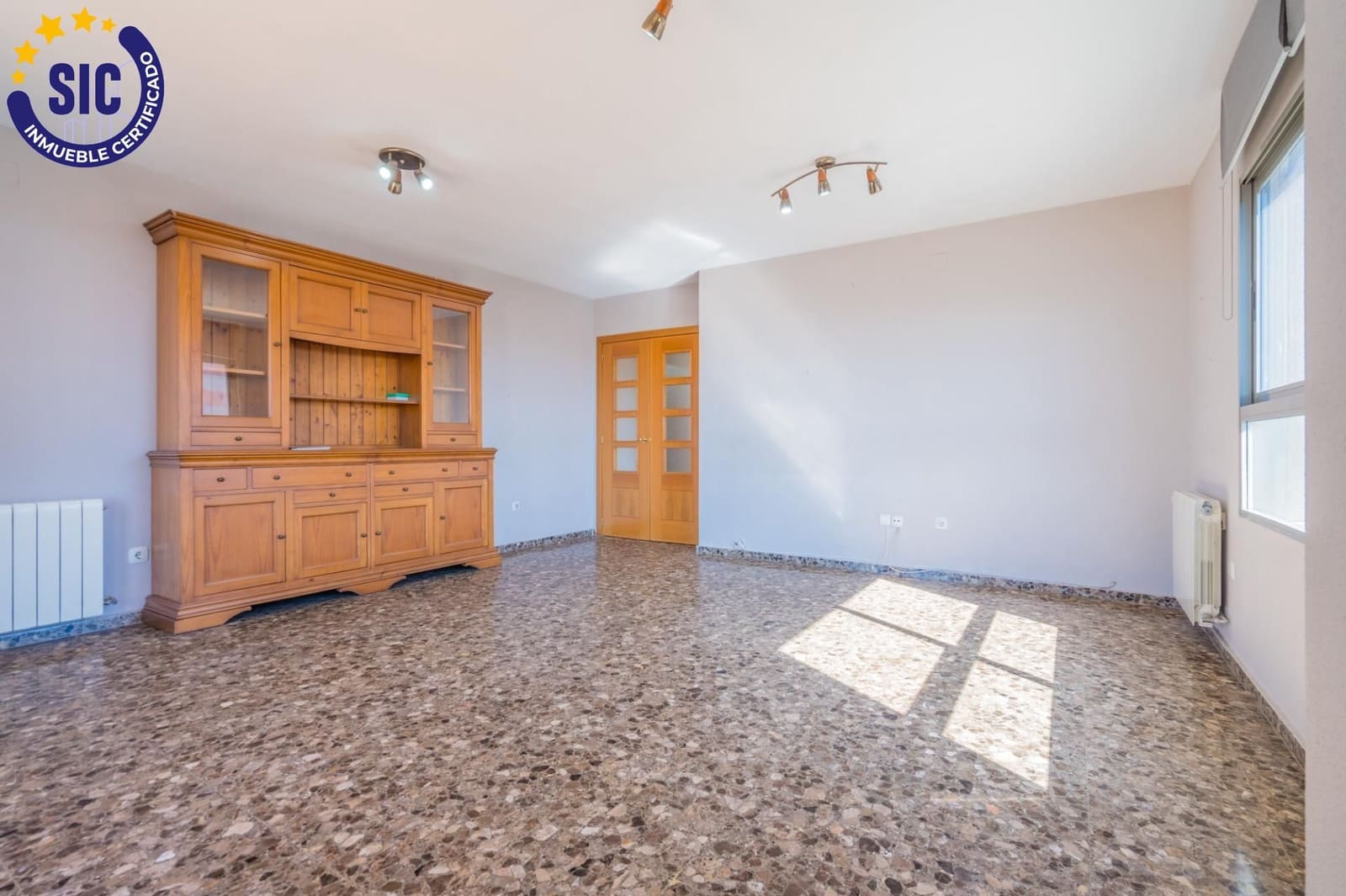 4 bedroom Penthouse for sale in Mislata with pool garage - € 525,000 (Ref: 9908133)