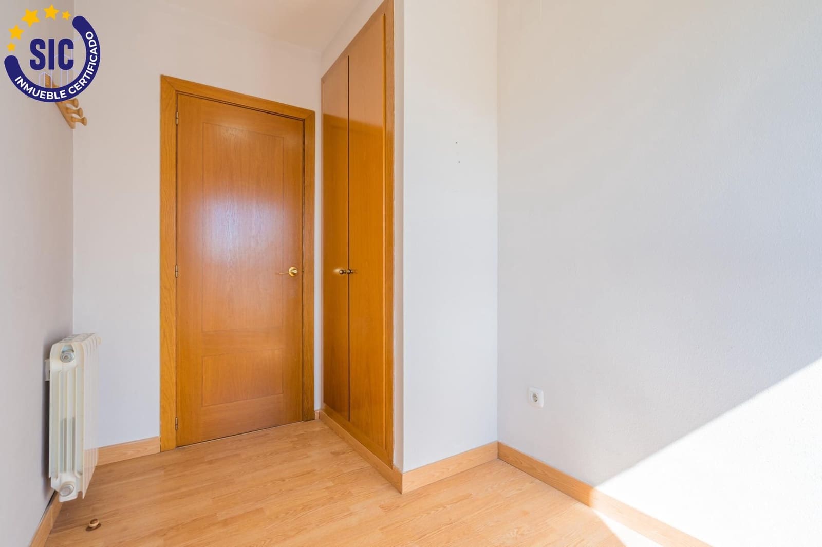 4 bedroom Penthouse for sale in Mislata with pool garage - € 525,000 (Ref: 9908133)