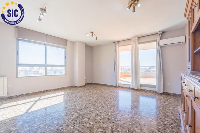 Ático de 4 habitaciones en Mislata en venta con piscina garaje - 525.000 € (Ref: 9908133)