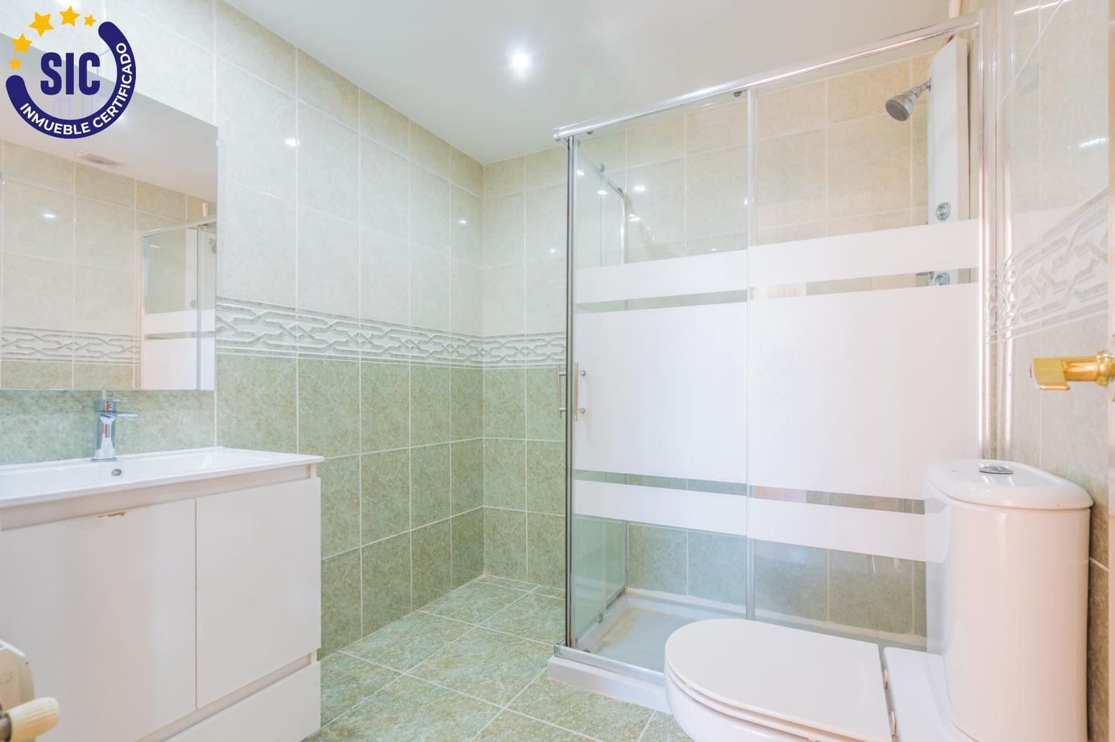 4 bedroom Penthouse for sale in Mislata with pool garage - € 525,000 (Ref: 9908133)