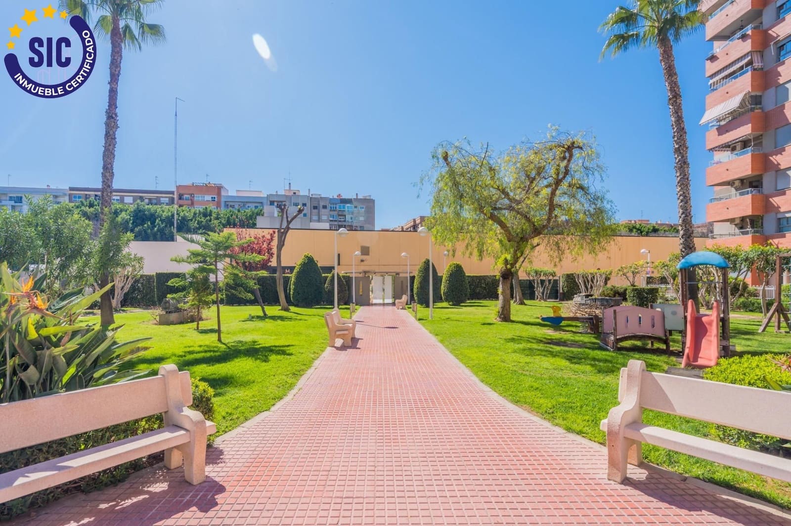 4 bedroom Penthouse for sale in Mislata with pool garage - € 525,000 (Ref: 9908133)