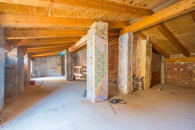 8 chambre Maison de Ville à vendre à Sagunto / Sagunt - 189 000 € (Ref: 9916004)