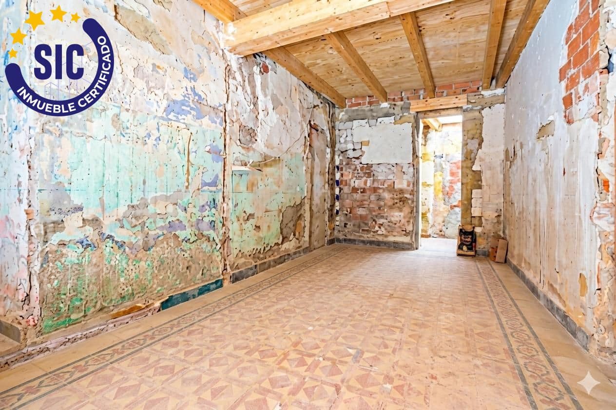 Casa de 8 habitaciones en Sagunto / Sagunt en venta - 189.000 € (Ref: 9916004)