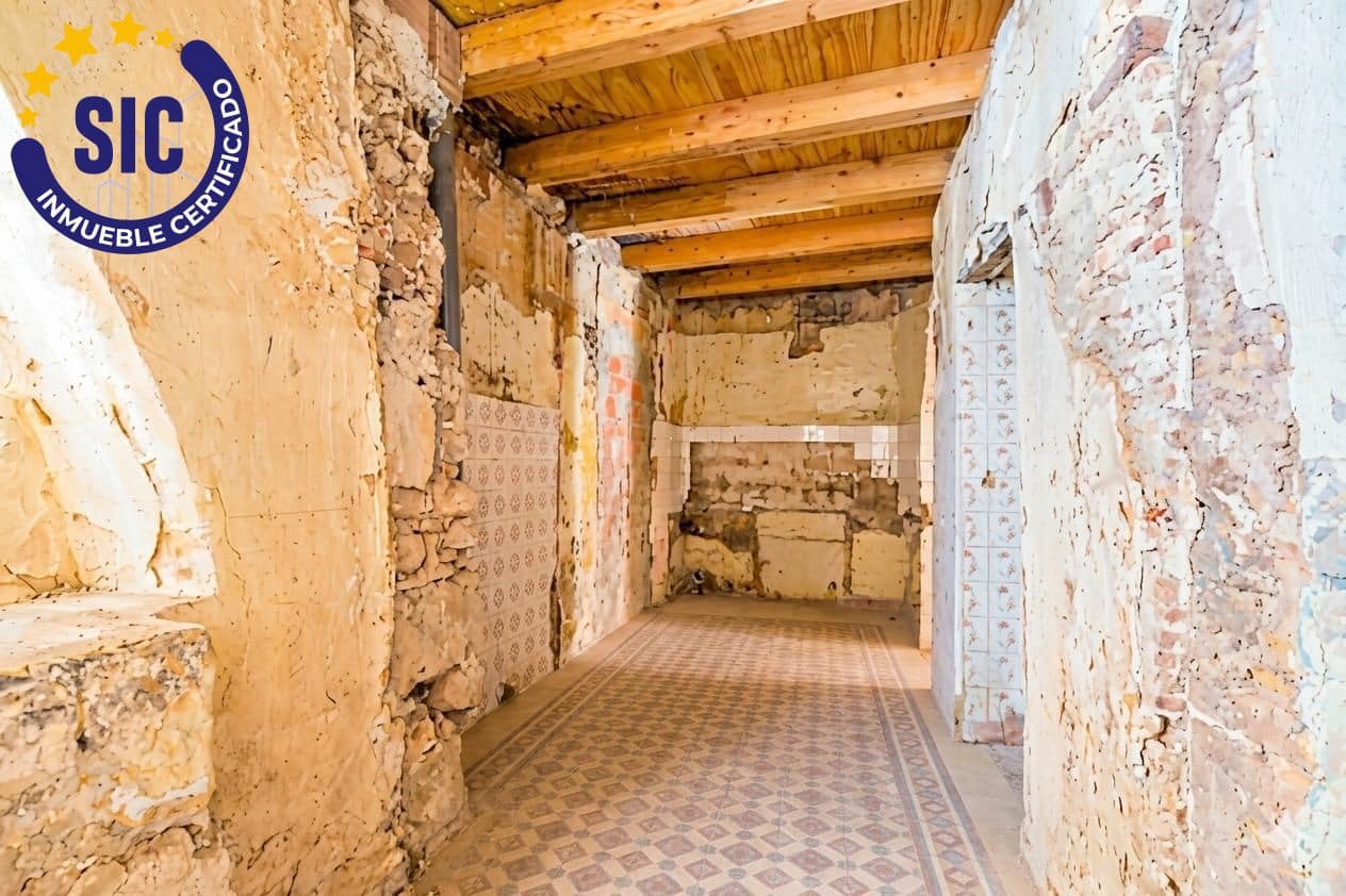 Casa de 8 habitaciones en Sagunto / Sagunt en venta - 189.000 € (Ref: 9916004)
