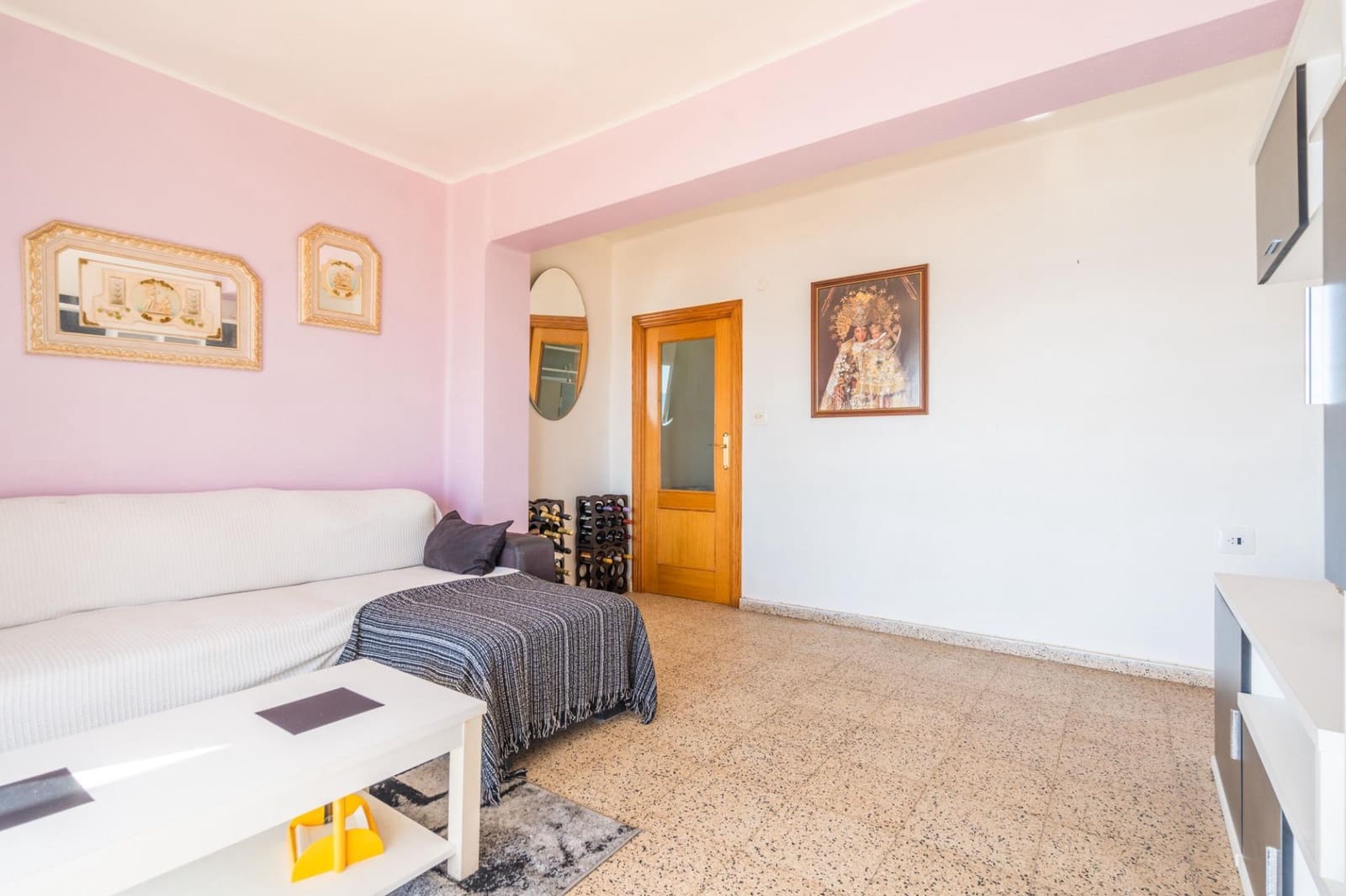 4 bedroom Apartment for sale in El Perello - € 250,000 (Ref: 9922460)