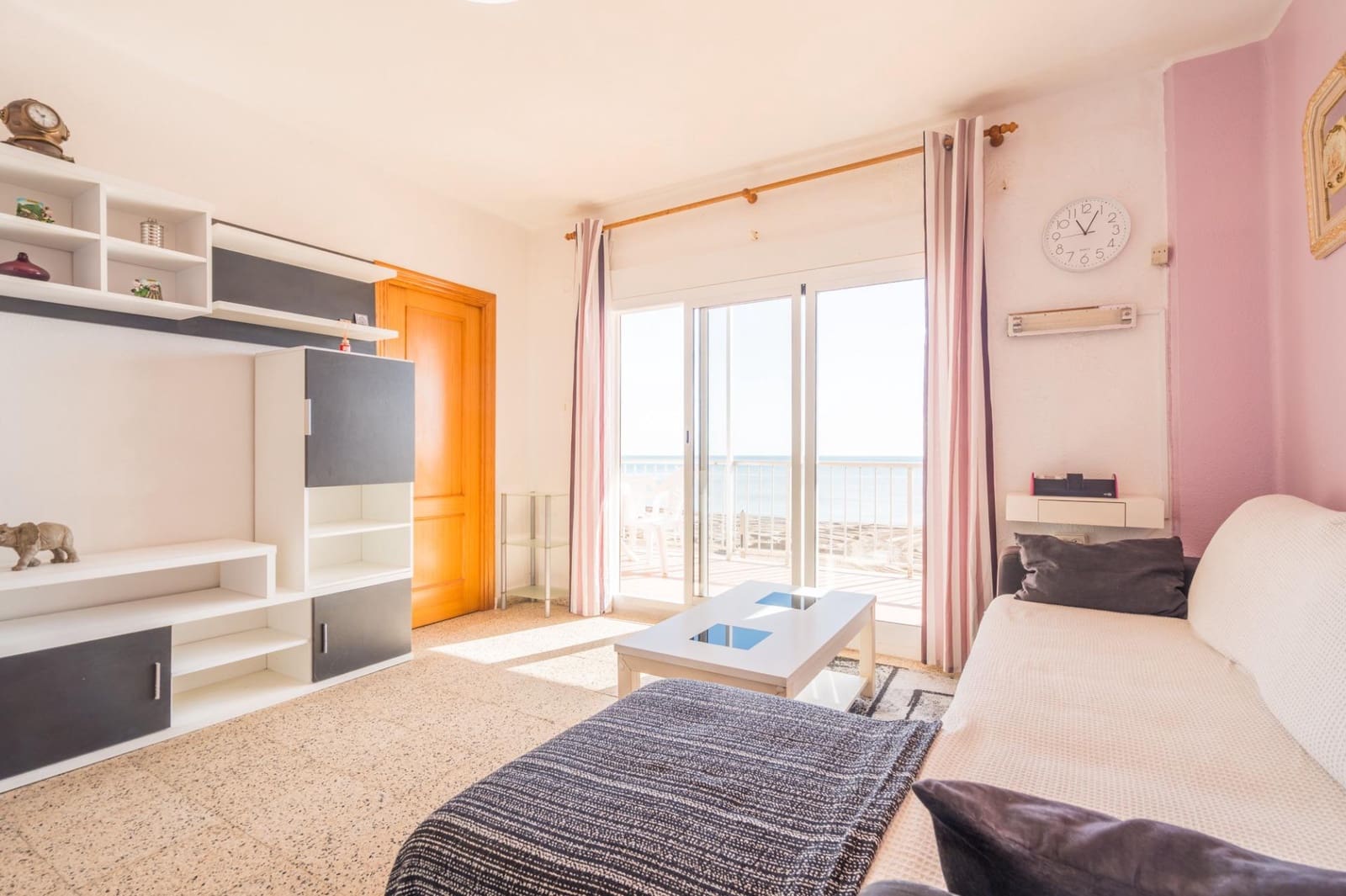 4 bedroom Apartment for sale in El Perello - € 250,000 (Ref: 9922460)