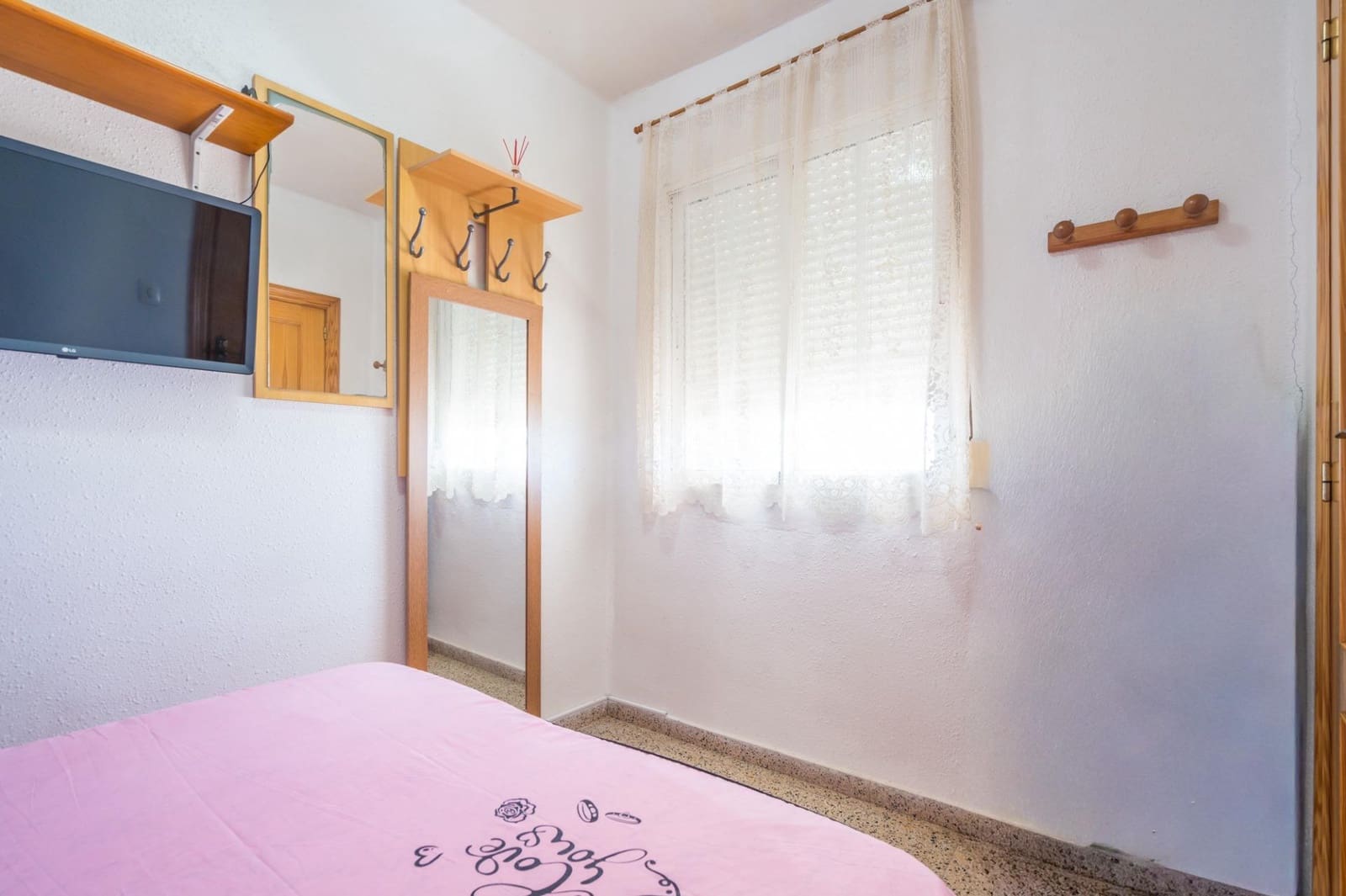 4 bedroom Apartment for sale in El Perello - € 250,000 (Ref: 9922460)