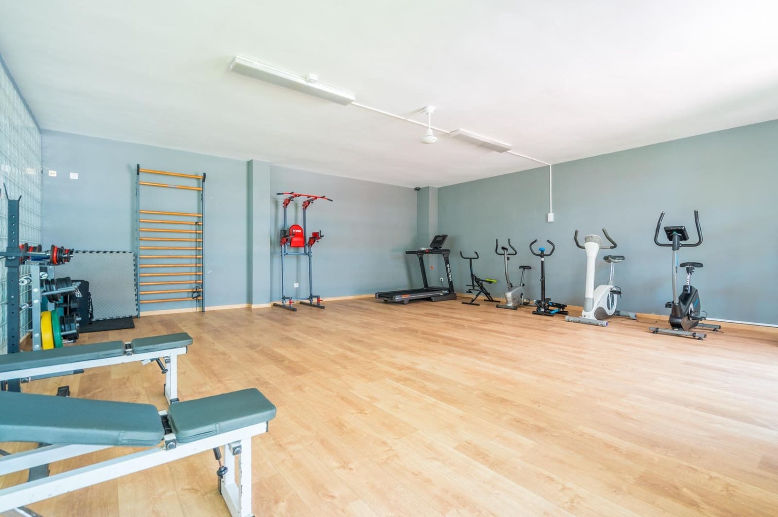 3 bedroom Penthouse for sale in Gandia with pool - € 290,000 (Ref: 9929523)