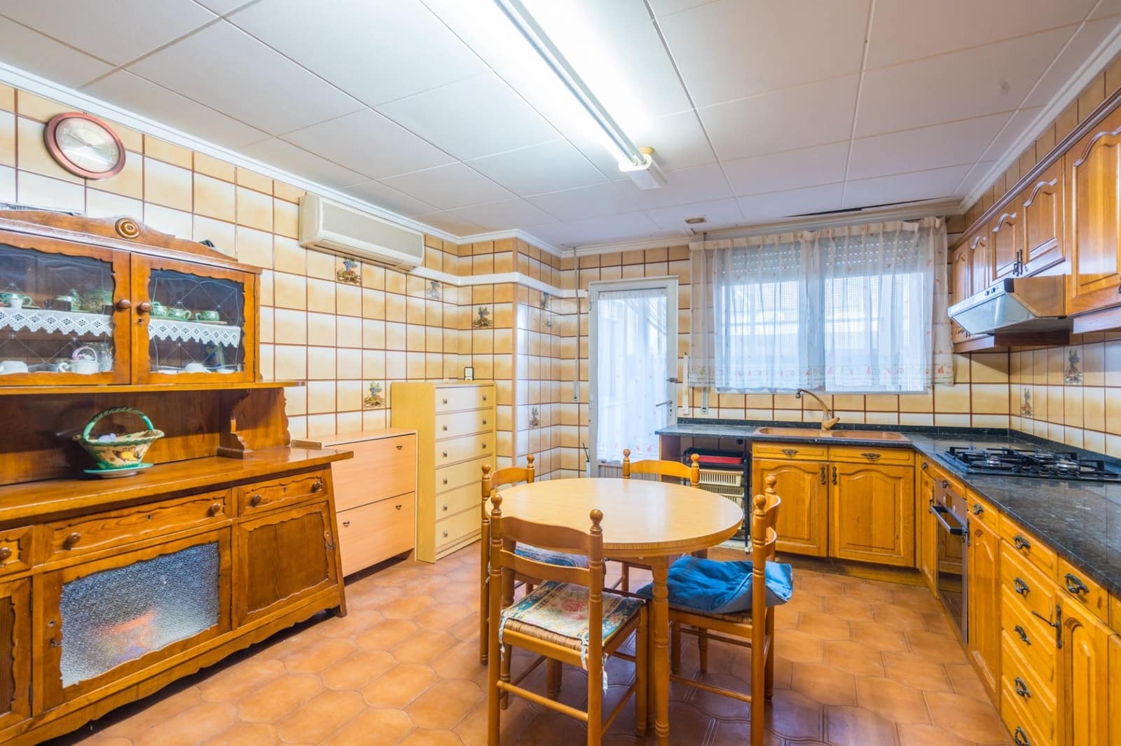 6 bedroom Terraced Villa for sale in Sagunto / Sagunt with garage - € 360,000 (Ref: 9934359)