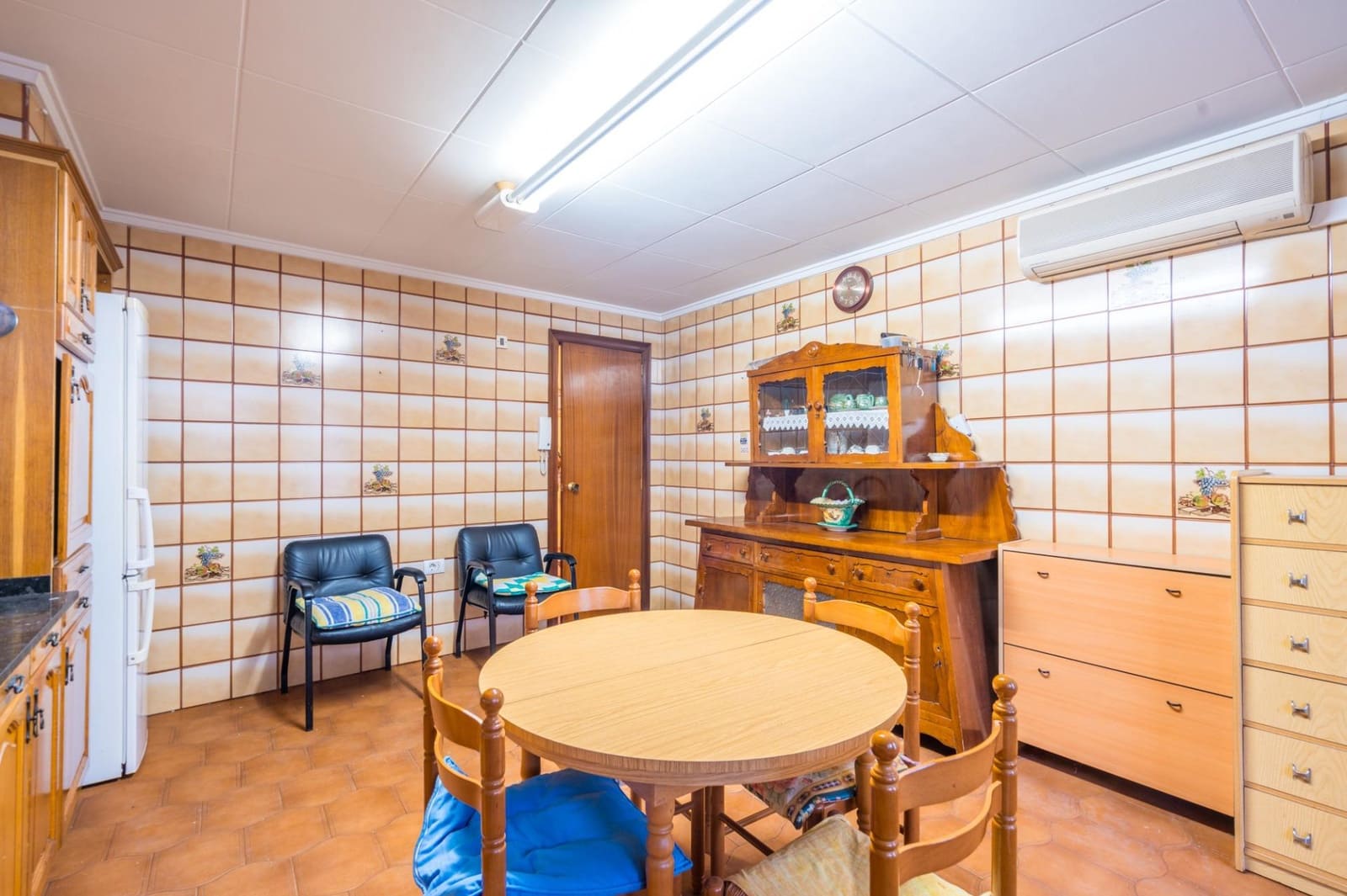 6 bedroom Terraced Villa for sale in Sagunto / Sagunt with garage - € 360,000 (Ref: 9934359)