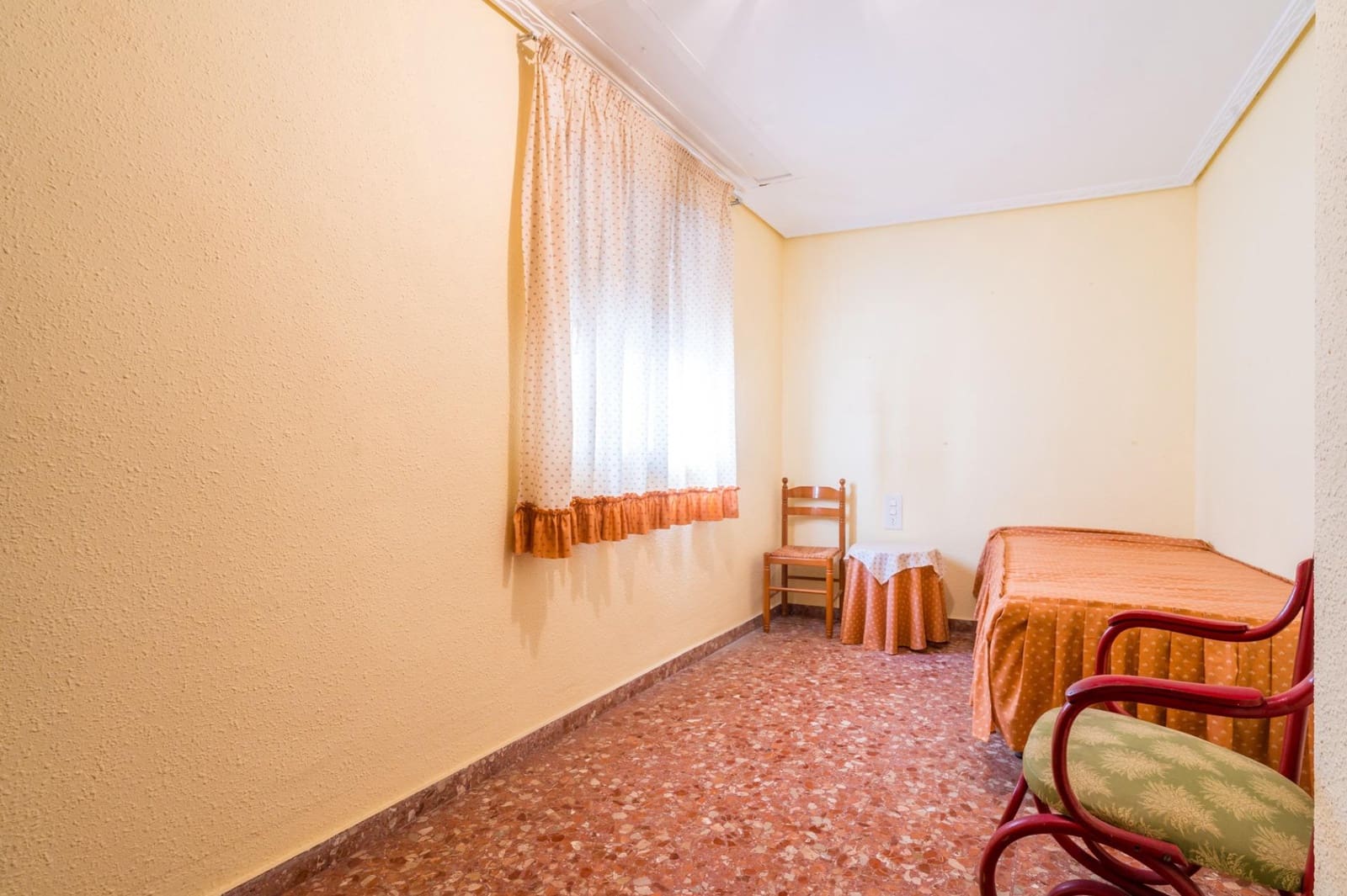 6 bedroom Terraced Villa for sale in Sagunto / Sagunt with garage - € 360,000 (Ref: 9934359)