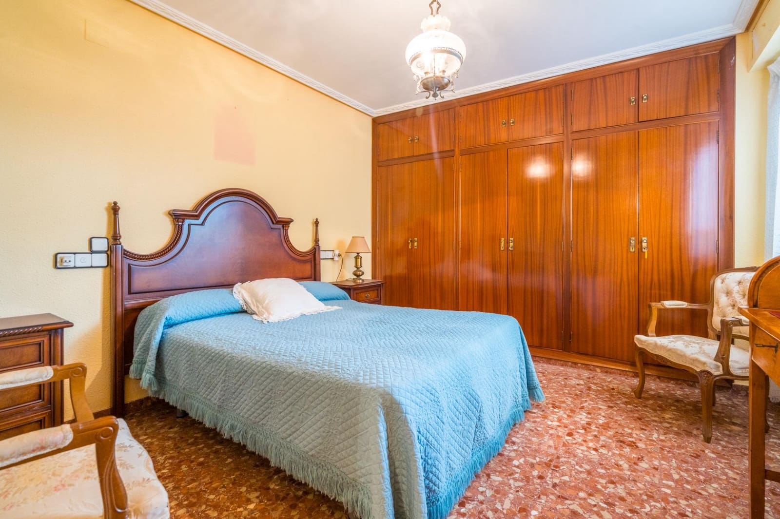 6 bedroom Terraced Villa for sale in Sagunto / Sagunt with garage - € 360,000 (Ref: 9934359)