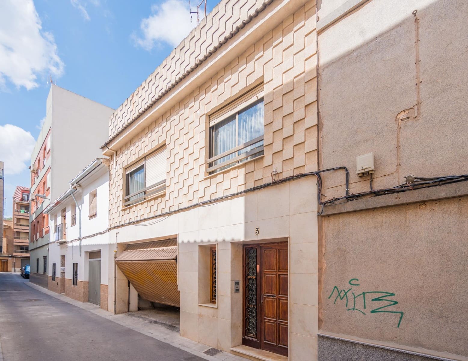 6 bedroom Terraced Villa for sale in Sagunto / Sagunt with garage - € 360,000 (Ref: 9934359)