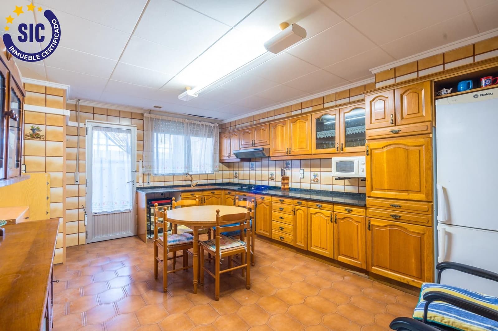 6 soverom Rekkehus til salgs i Sagunto / Sagunt med garasje - € 360 000 (Ref: 9934359)