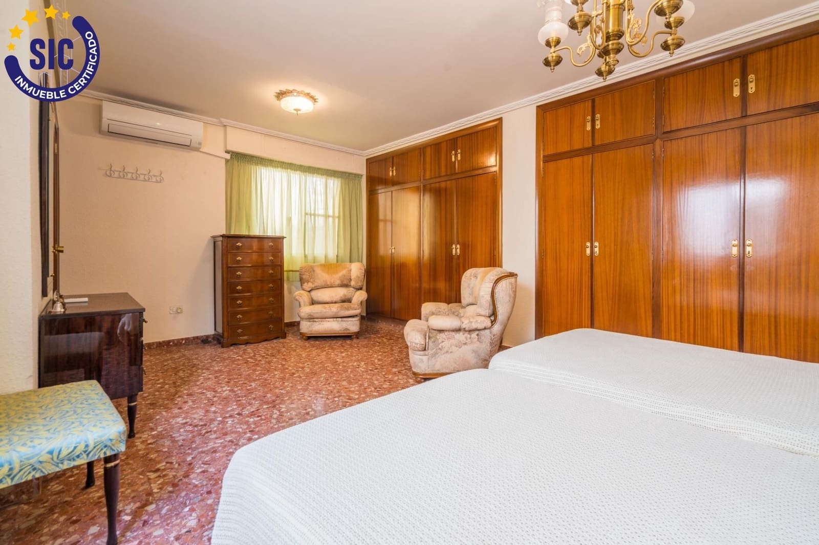 6 soverom Rekkehus til salgs i Sagunto / Sagunt med garasje - € 360 000 (Ref: 9934359)